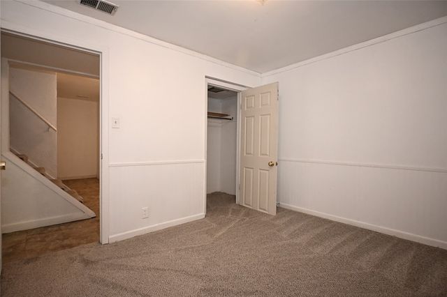 393 Collins Dr, Penn Hills, PA 15235