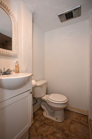 393 Collins Dr, Penn Hills, PA 15235