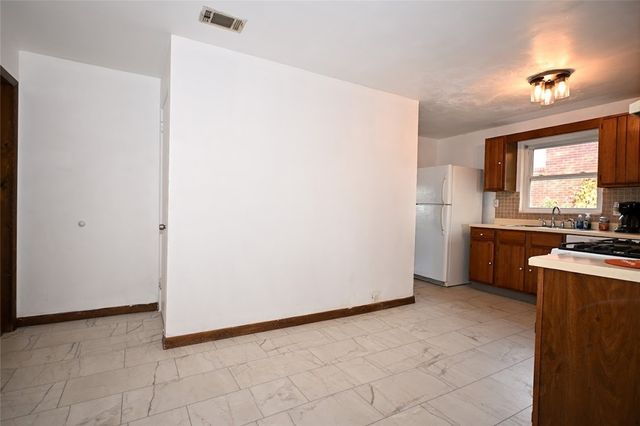 393 Collins Dr, Penn Hills, PA 15235