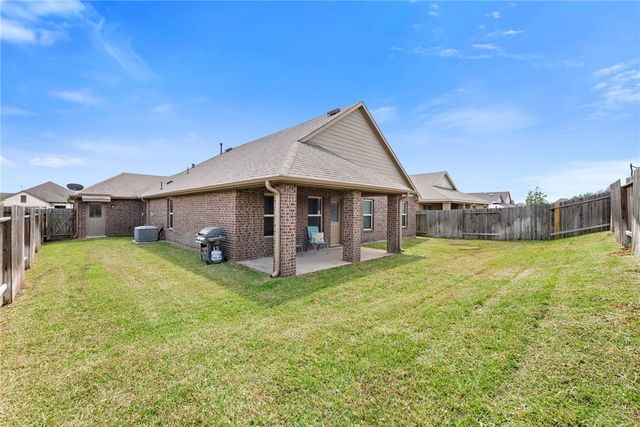 2018 Eagle View Drive, Navasota, TX 77868