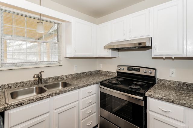 508 Robbie Ann Ct, Madison, TN 37115