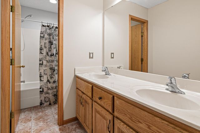 3361 119th Avenue NE, Blaine, MN 55449