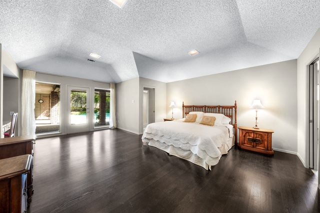 9317 Moss Trail, Dallas, TX 75231