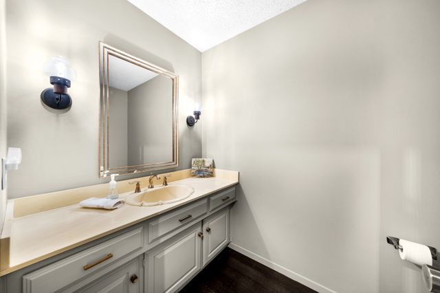 9317 Moss Trail, Dallas, TX 75231