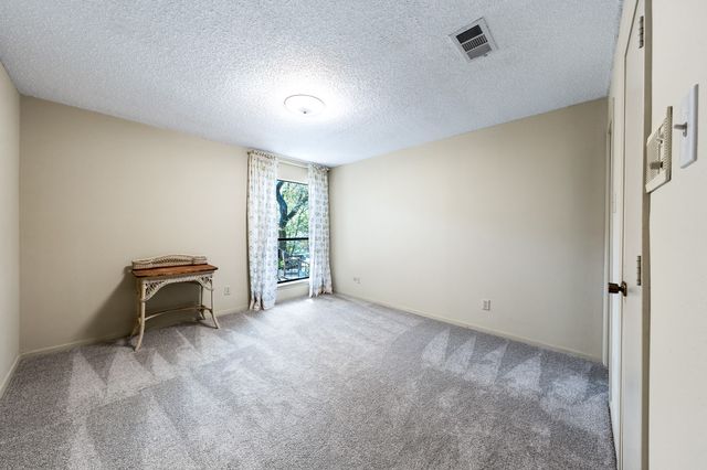 9317 Moss Trail, Dallas, TX 75231