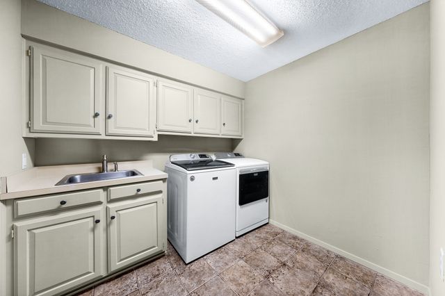 9317 Moss Trail, Dallas, TX 75231