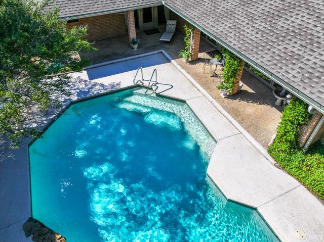 9317 Moss Trail, Dallas, TX 75231