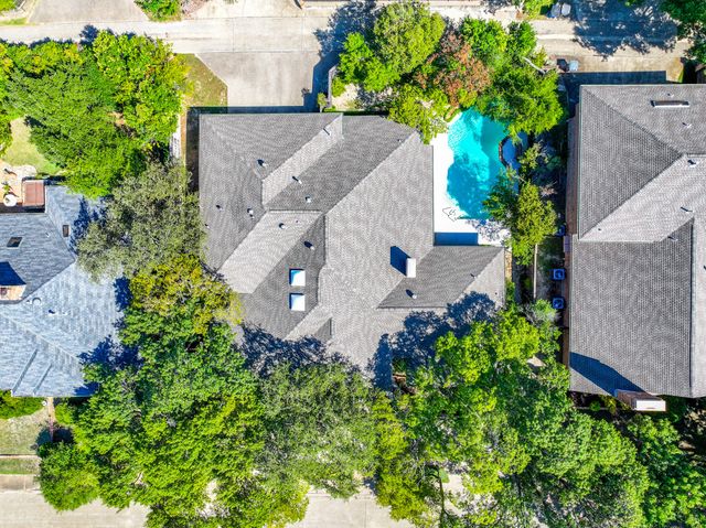 9317 Moss Trail, Dallas, TX 75231