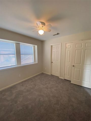 5515 Strack Road 135, Houston, TX 77069