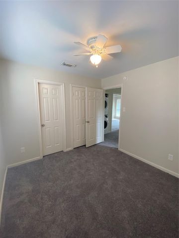 5515 Strack Road 135, Houston, TX 77069