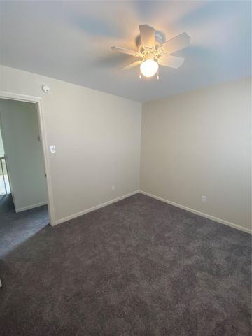 5515 Strack Road 135, Houston, TX 77069