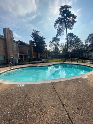 5515 Strack Road 135, Houston, TX 77069