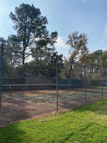 5515 Strack Road 135, Houston, TX 77069