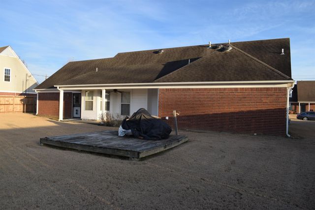 151 WOODSHIRE DR, Brighton, TN 38011