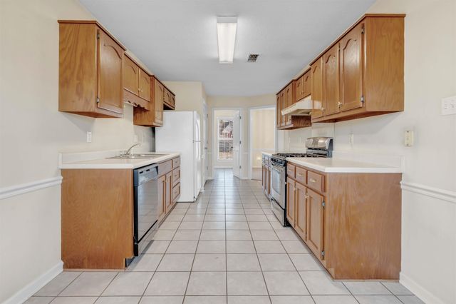 151 WOODSHIRE DR, Brighton, TN 38011