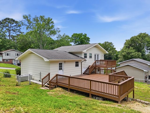 8307 Friendly Court, Ooltewah, TN 37363