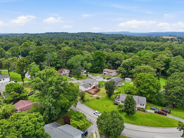 8307 Friendly Court, Ooltewah, TN 37363
