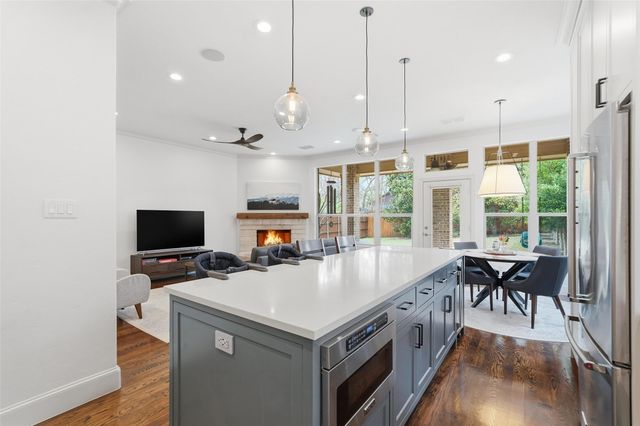 2252 Forest Hollow Park, Dallas, TX 75228