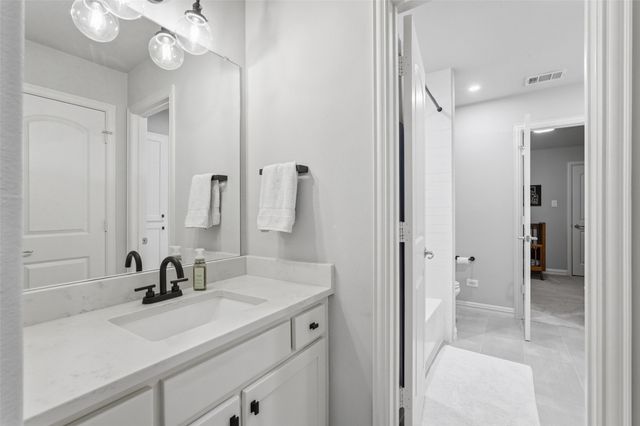 2252 Forest Hollow Park, Dallas, TX 75228