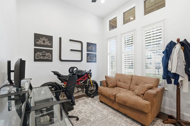 2252 Forest Hollow Park, Dallas, TX 75228