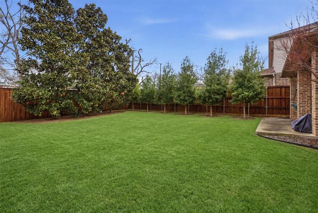2252 Forest Hollow Park, Dallas, TX 75228