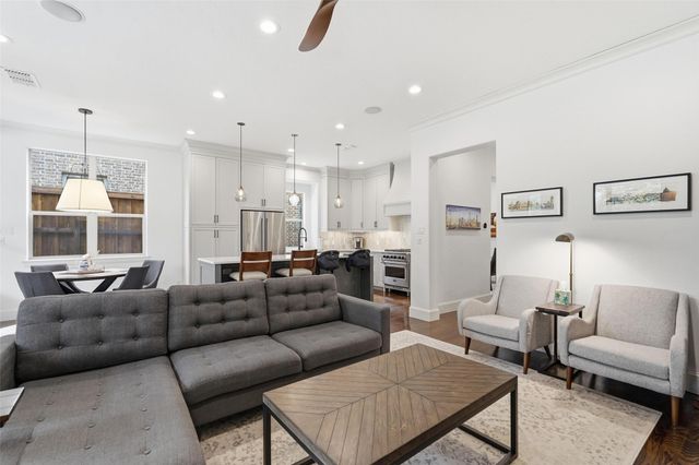 2252 Forest Hollow Park, Dallas, TX 75228