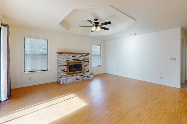 1740 Edwin Dr, Yuba City, CA 95993