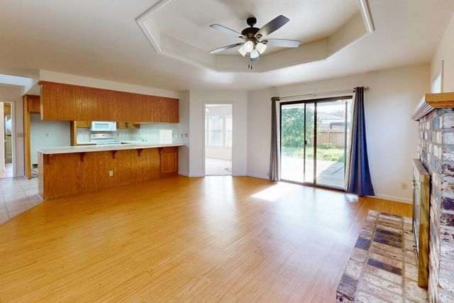 1740 Edwin Dr, Yuba City, CA 95993