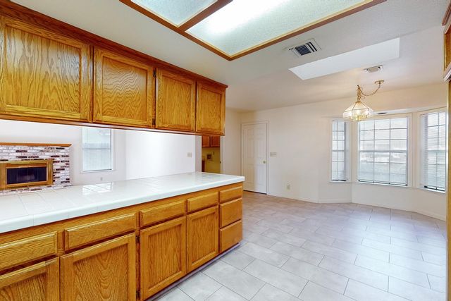 1740 Edwin Dr, Yuba City, CA 95993