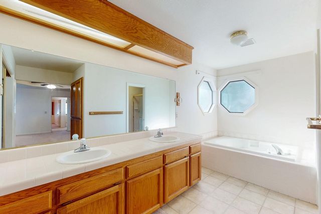 1740 Edwin Dr, Yuba City, CA 95993