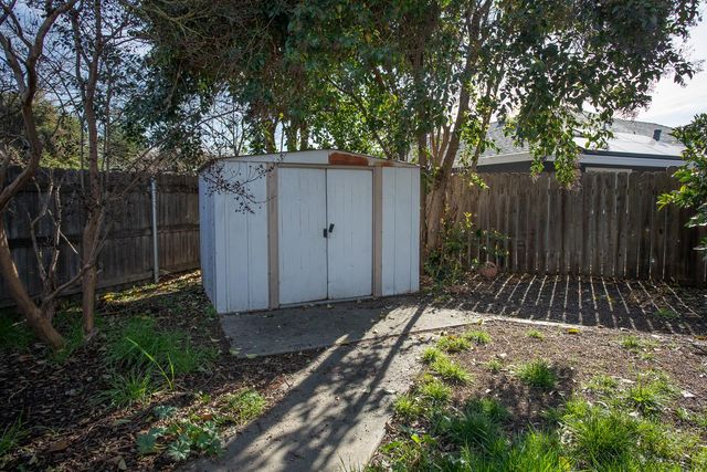 1740 Edwin Dr, Yuba City, CA 95993
