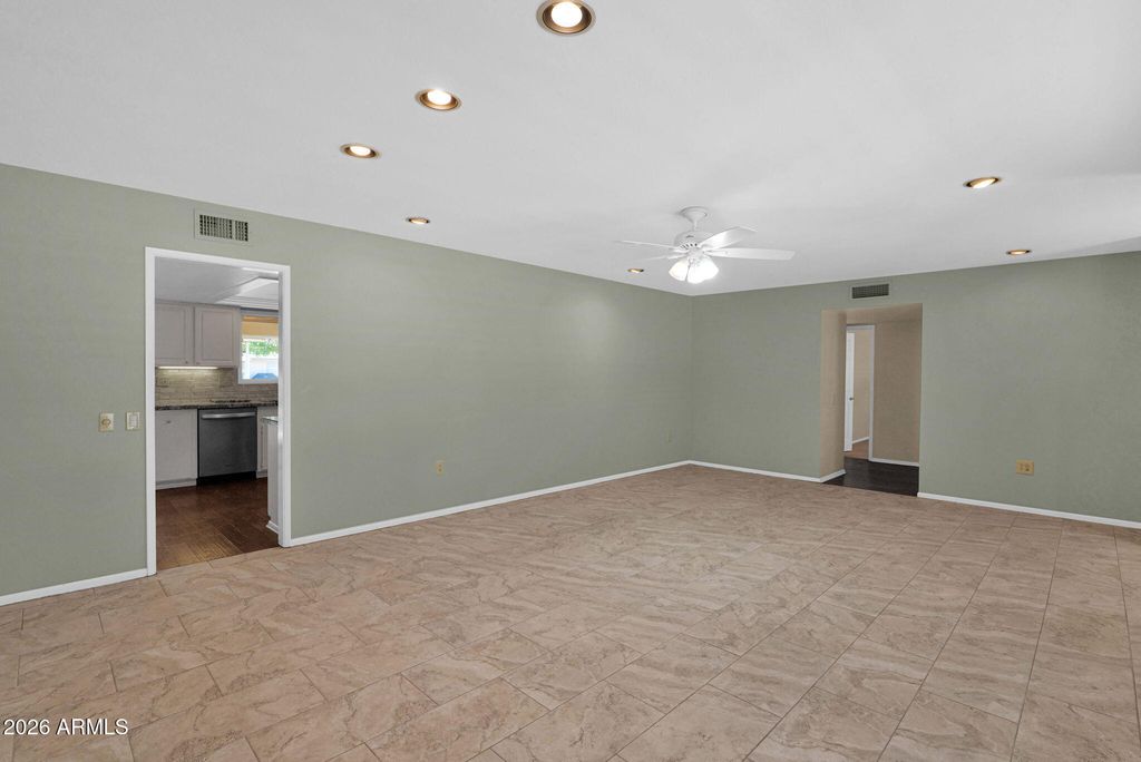 17424 N LINDGREN Avenue, Sun City, AZ 85373 — photo 4