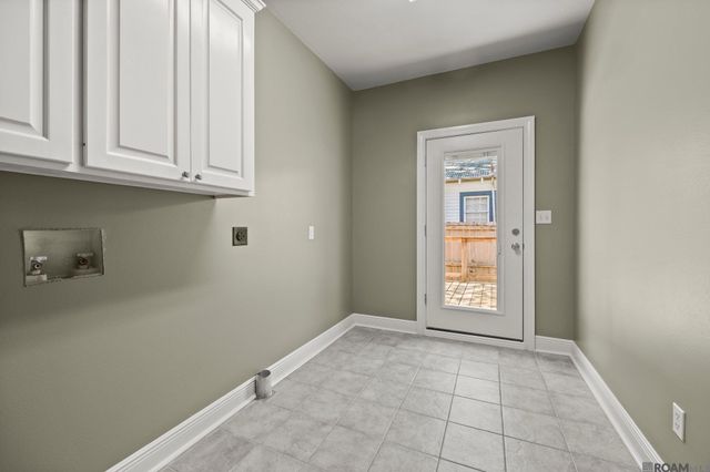 431 E Josephine St, Gonzales, LA 70737