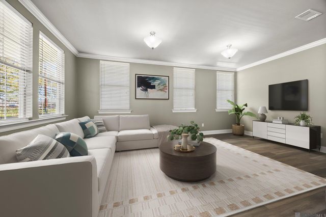 431 E Josephine St, Gonzales, LA 70737