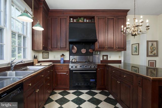 1206 RIVER RD, Titusville, NJ 08560