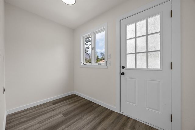4050 Charter Oak Lane SE, Cedar Rapids, IA 52403