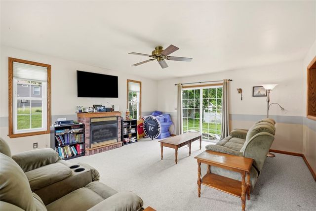 219 Maple Dr, Brighton Twp, PA 15009
