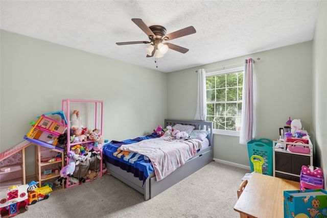 219 Maple Dr, Brighton Twp, PA 15009