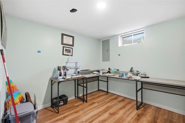 219 Maple Dr, Brighton Twp, PA 15009