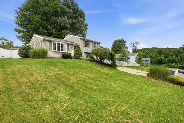 219 Maple Dr, Brighton Twp, PA 15009
