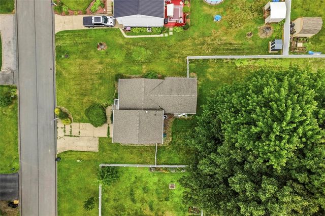 219 Maple Dr, Brighton Twp, PA 15009