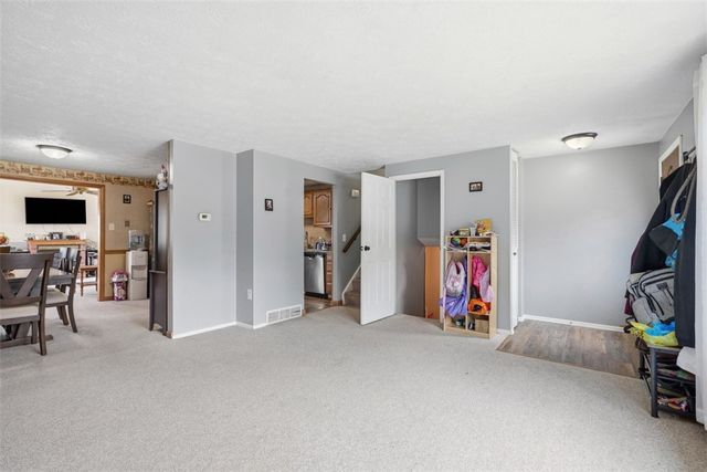 219 Maple Dr, Brighton Twp, PA 15009