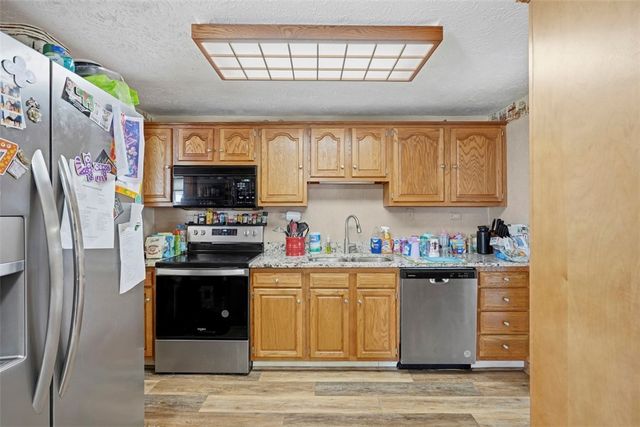 219 Maple Dr, Brighton Twp, PA 15009