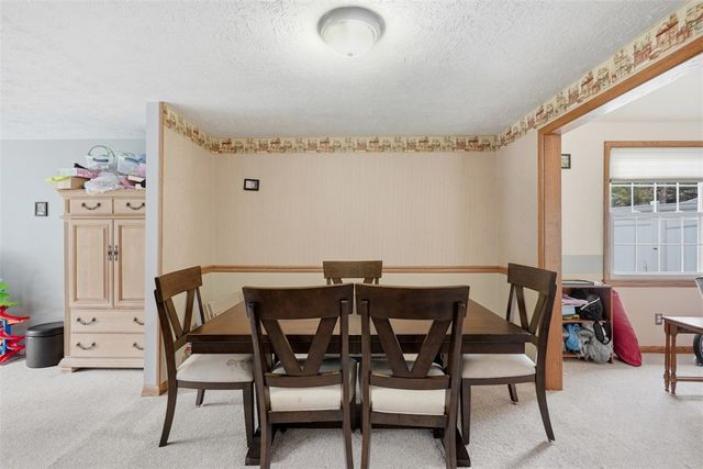 219 Maple Dr, Brighton Twp, PA 15009