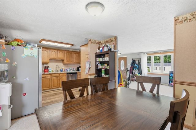 219 Maple Dr, Brighton Twp, PA 15009