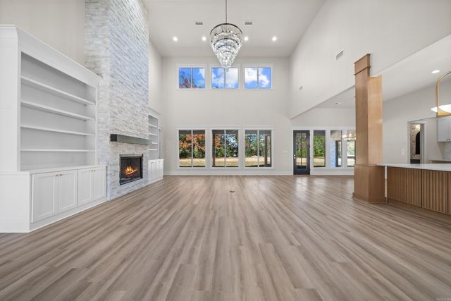 124 Arlington Park Circle, Hot Springs, AR 71901