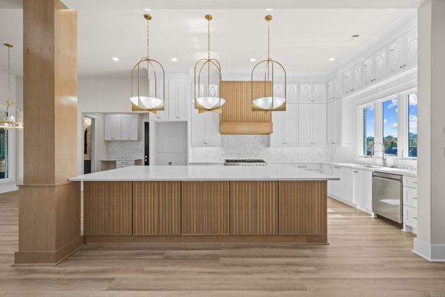 124 Arlington Park Circle, Hot Springs, AR 71901