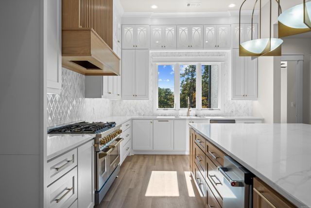 124 Arlington Park Circle, Hot Springs, AR 71901