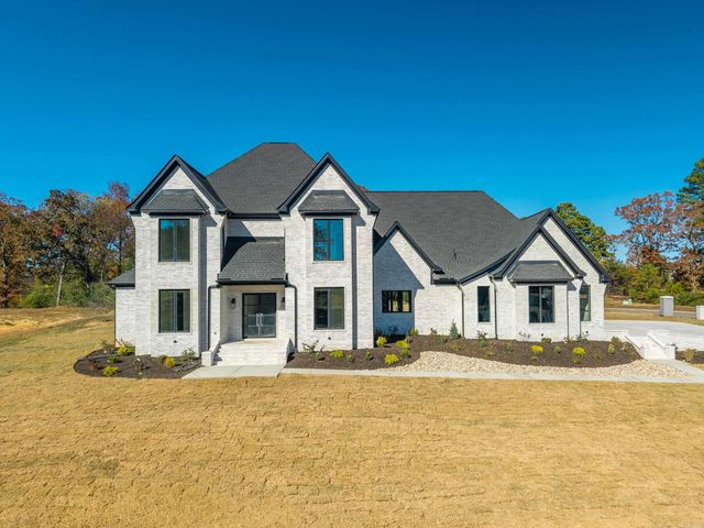 124 Arlington Park Circle, Hot Springs, AR 71901