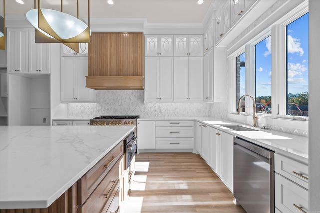 124 Arlington Park Circle, Hot Springs, AR 71901